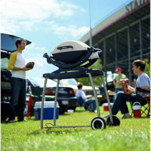 Газовый гриль Weber Q 2200 на подставке