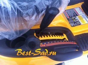 Садовый трактор Cub Cadet LTX 1045 snow blower - 13WX91AT010 + роторный снегоуборщик + цепи на колеса + разбрасыватель + набор грузов