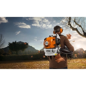 Бензиновая ранцевая воздуходувка Stihl BR 200